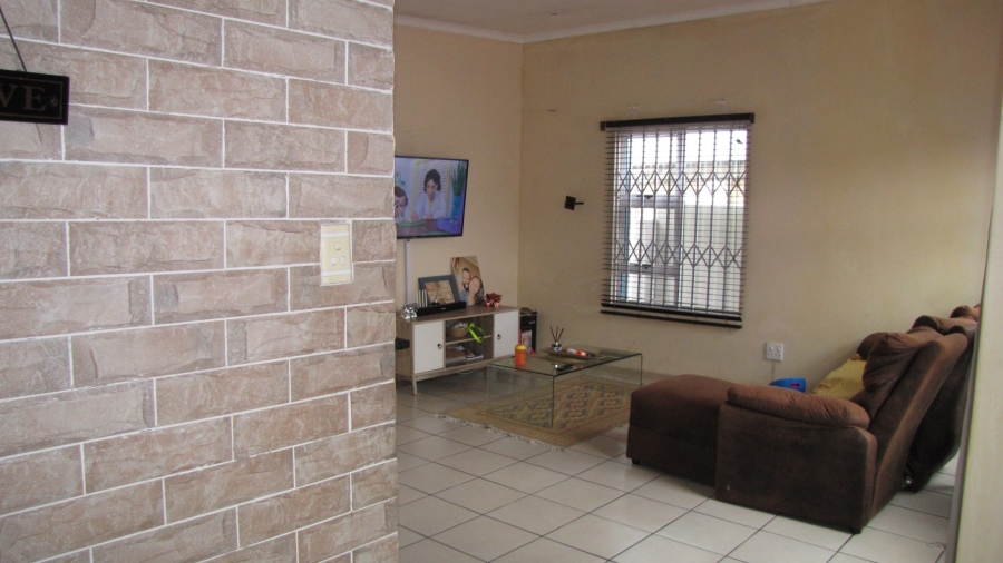 2 Bedroom Property for Sale in Cambridge West Eastern Cape